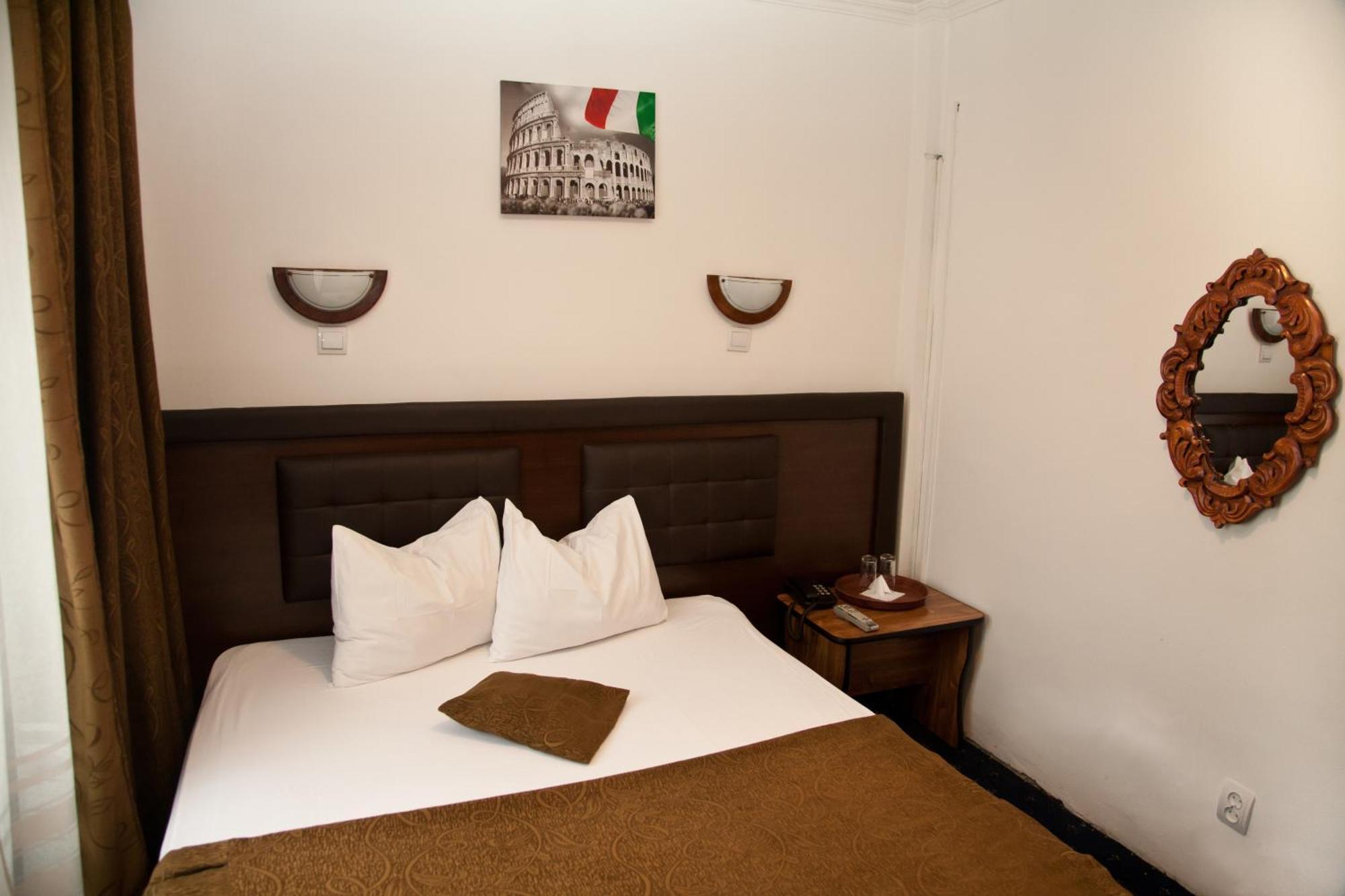 Hotel Metropol Piteşti Oda fotoğraf