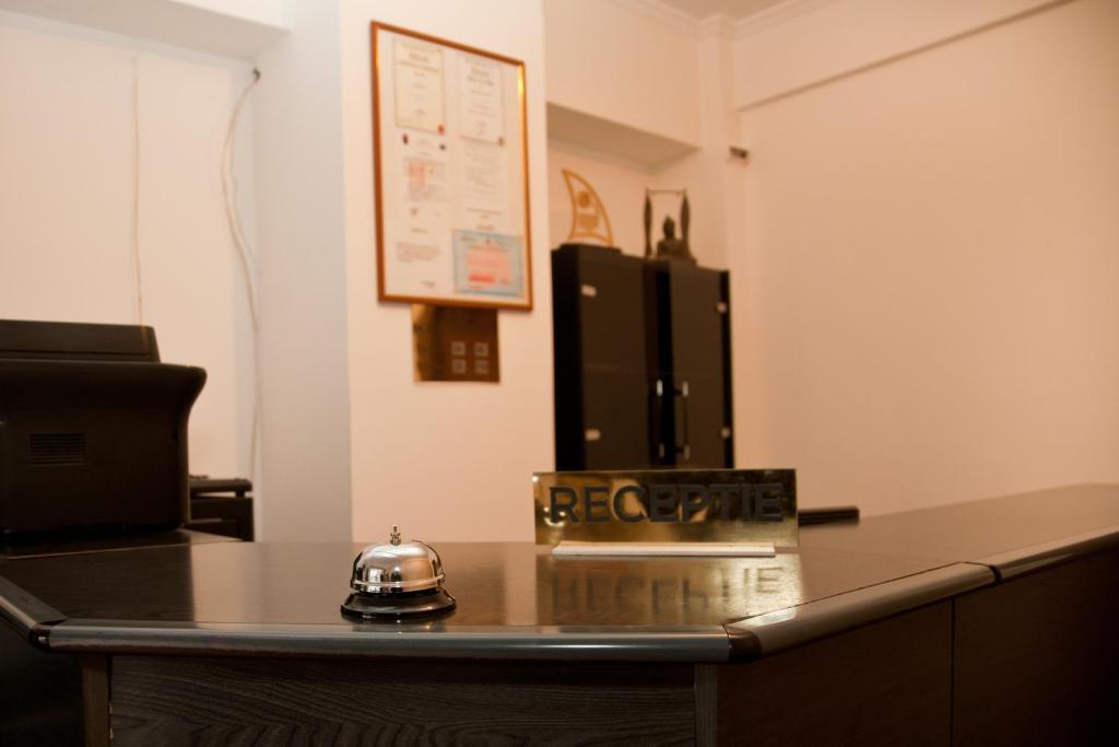 Hotel Metropol Piteşti Dış mekan fotoğraf